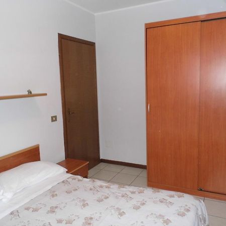 Bilocale Mentana 21 Lägenhet Parma Exteriör bild
