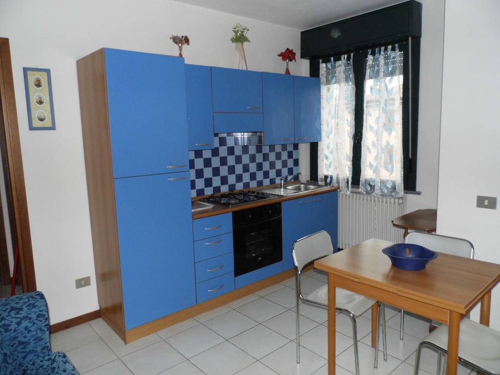 Bilocale Mentana 21 Lägenhet Parma Exteriör bild
