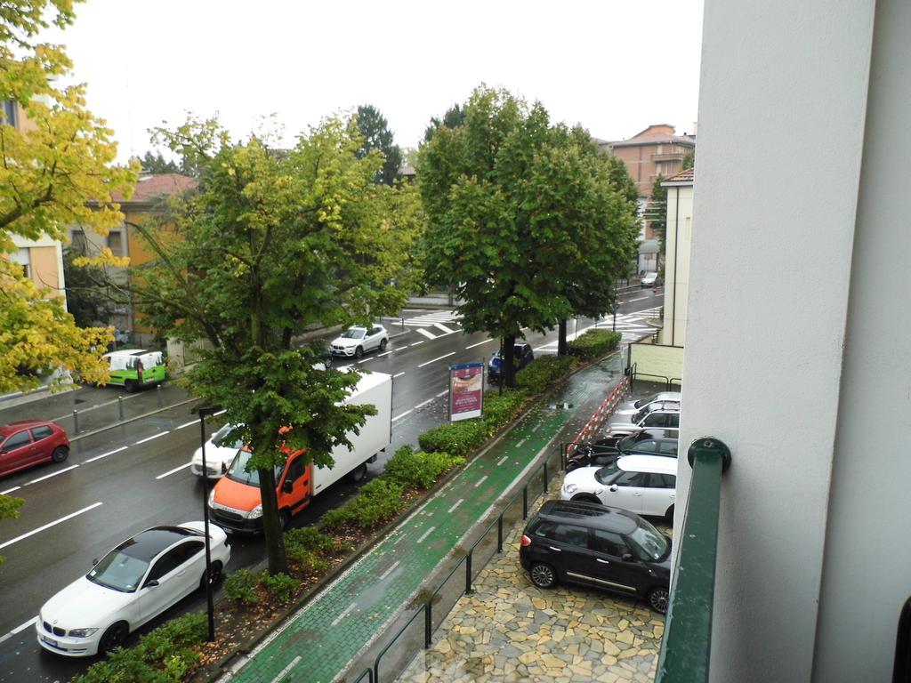 Bilocale Mentana 21 Lägenhet Parma Exteriör bild