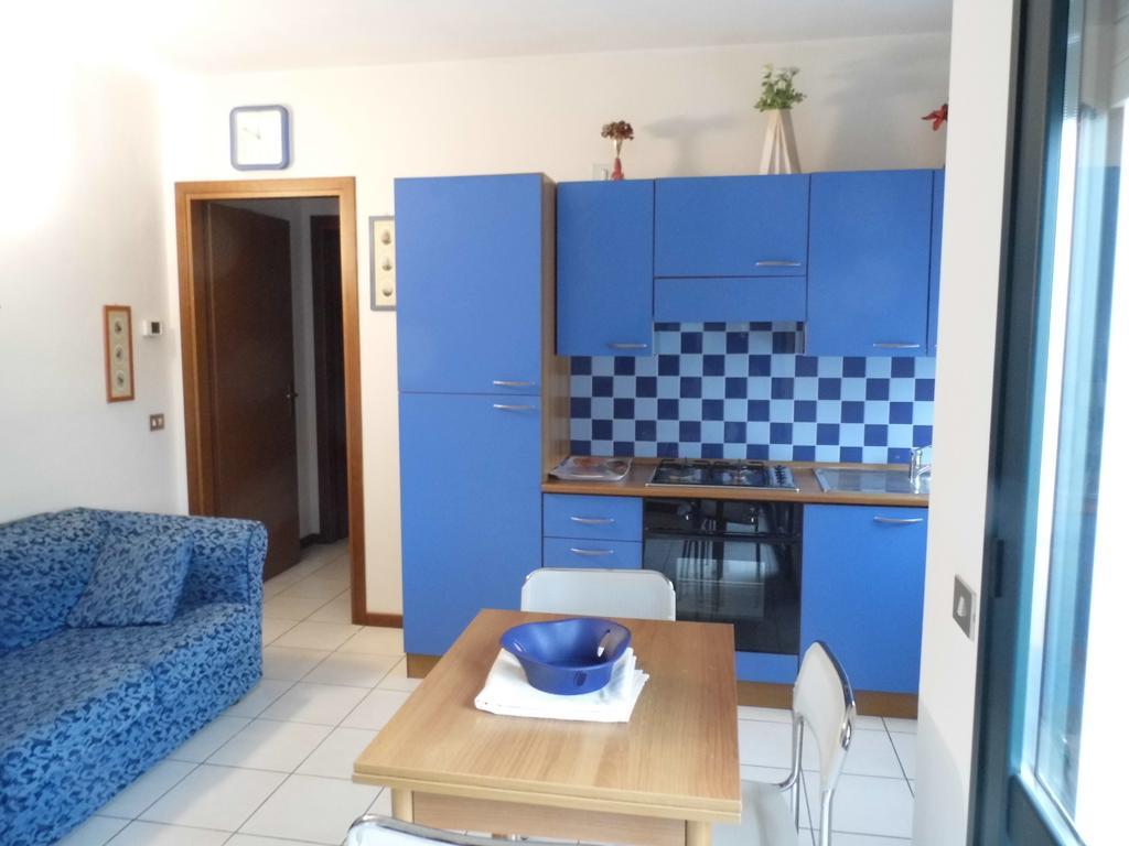 Bilocale Mentana 21 Lägenhet Parma Exteriör bild